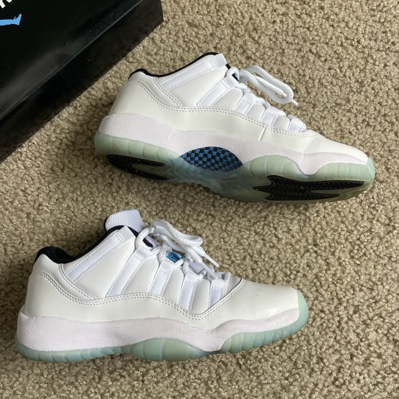 Jordan 11 Legend Blue GS (6Y) - Picture 5 of 6